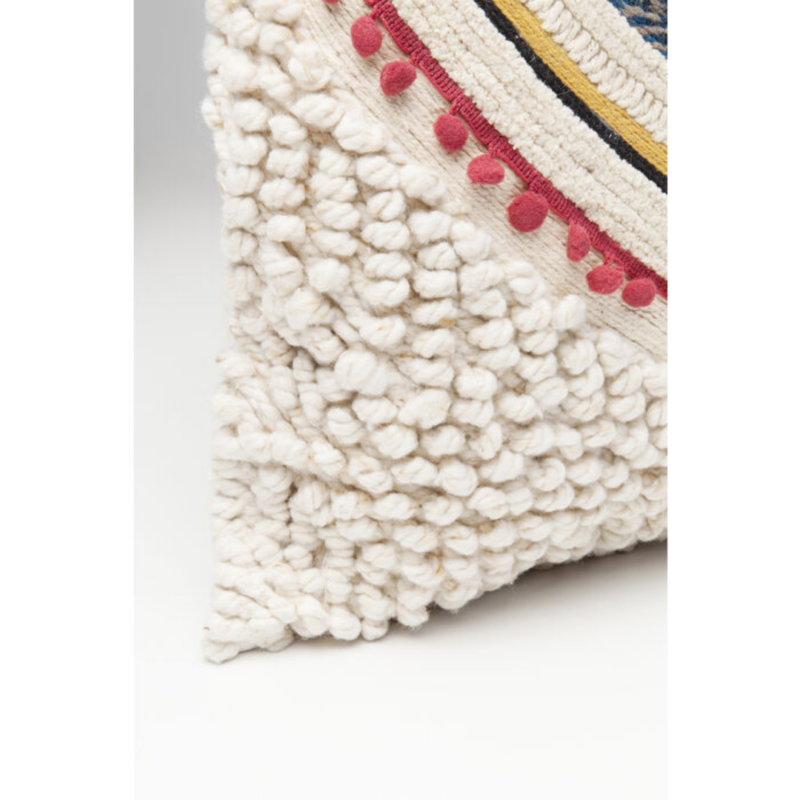 Cushion Ethno-Earth in warm tones