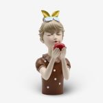 Figurine Travel Girl Apple 18x14x33.5cm