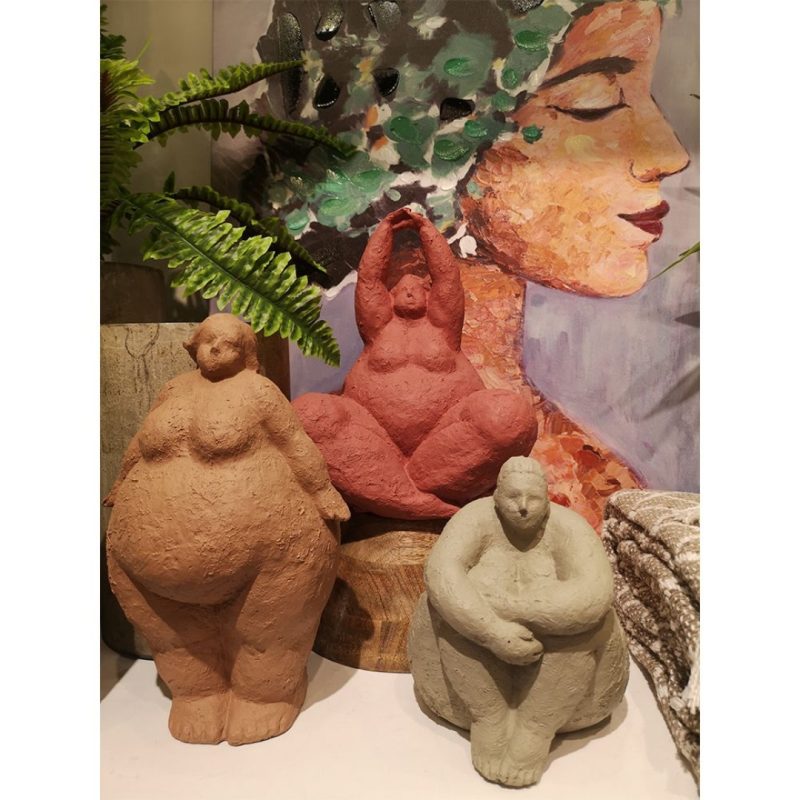Sculpture Big Woman 17x12x25.5cm (3)