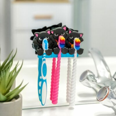 3 Toothbrushes Holder Cat Winner (2)