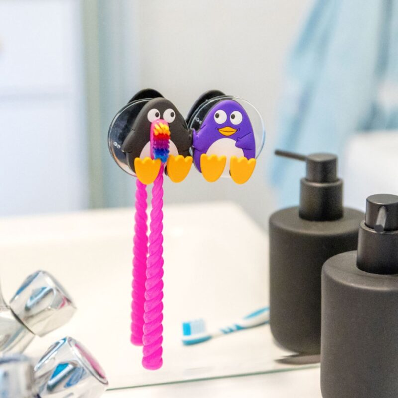Double Toothbrush Holder Penguins (2)