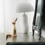 Deco figurine sitting rabbit heart gold 35cm (3)