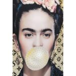 Врамена слика Муза Уметник со меурчиња 40x50 см (3)