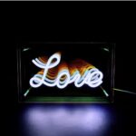 Столна ламба LED Фонт LOVE (5)